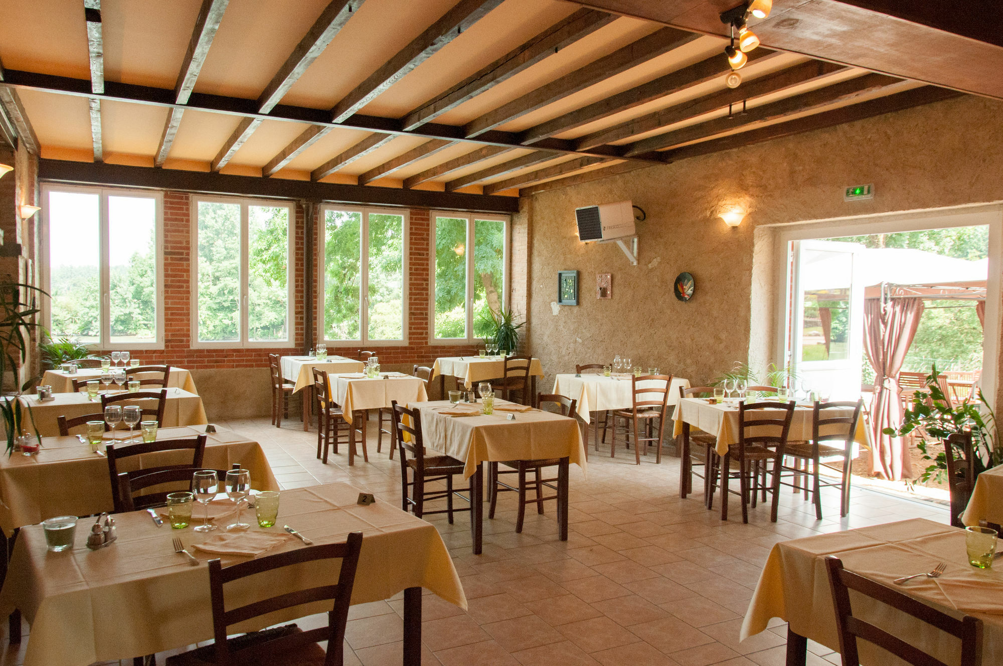 Domaine De La Courbe Hotel Le Lude Exterior foto