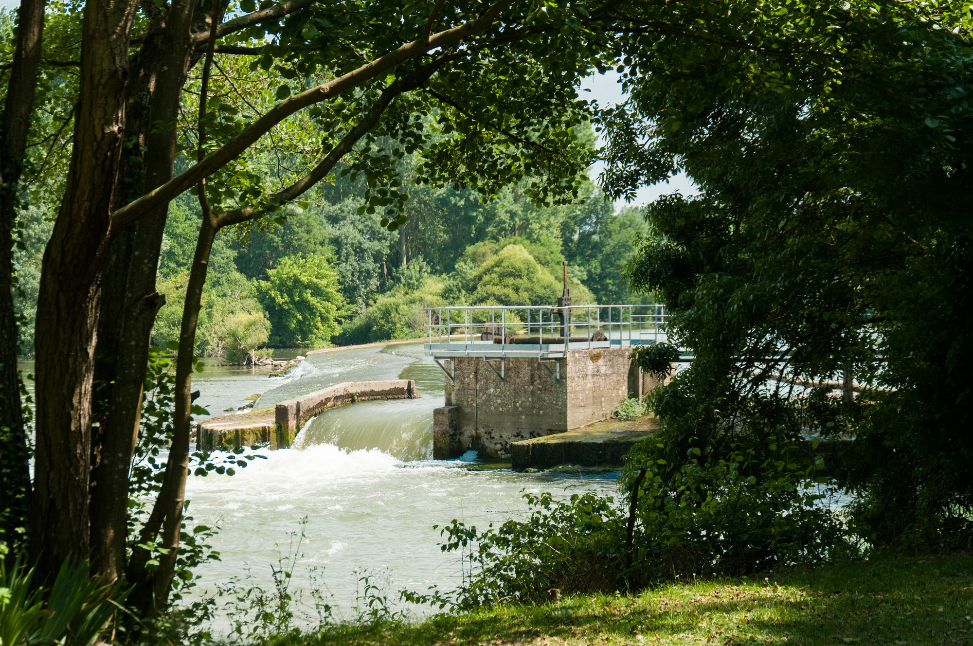 Domaine De La Courbe Hotel Le Lude Exterior foto